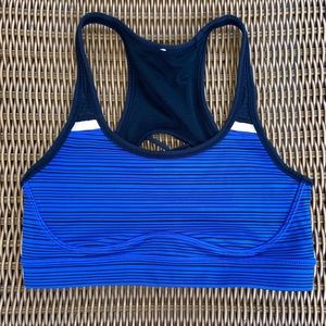 Lululemon sports bra